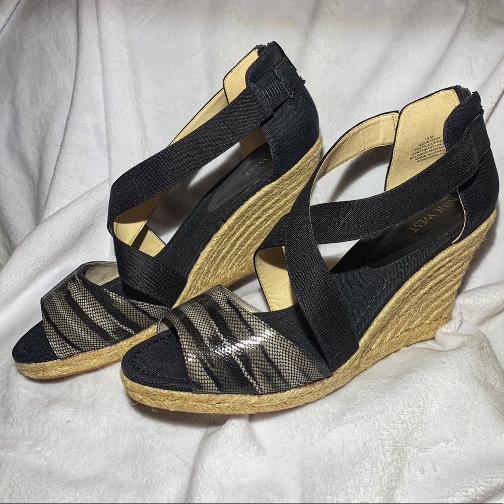 NINE WEST Espadrille wedge shoe